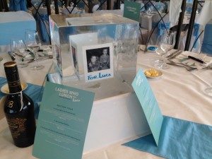 Photos in Ice table centres